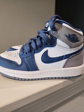 Air Jordan High-Top Sneakers in White and Blue Size 11c